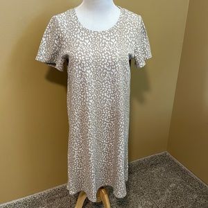 ❤️ Emberley Animal Print T-Shirt Dress